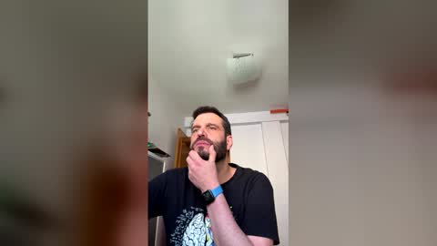 Snapshot of zurdineno chatting on 05.21.26 zurdineno online show from 05.21.26