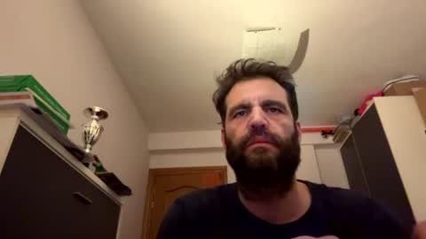 Snapshot of zurdineno chatting on 06.13.26 zurdineno online show from 06.13.26