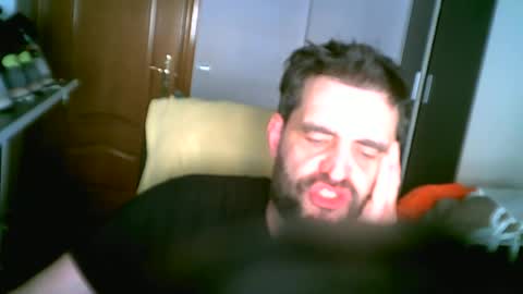 Snapshot of zurdineno chatting on 07.03.26 zurdineno online show from 07.03.26