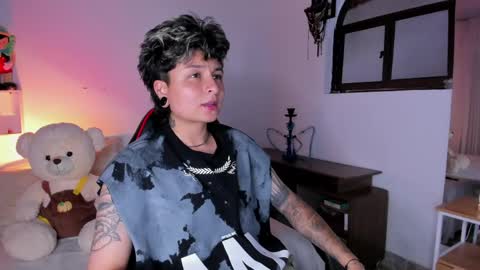 Snapshot of zuryramirez_ chatting on 05.18.26 Zury Ramirez online show from 05.18.26