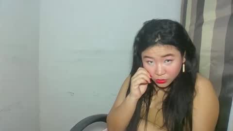 sweet lylia online show from 10.07.25
