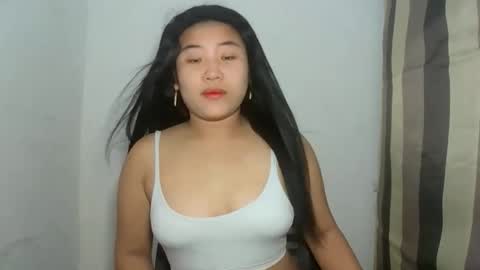 sweet lylia online show from 10.16.25