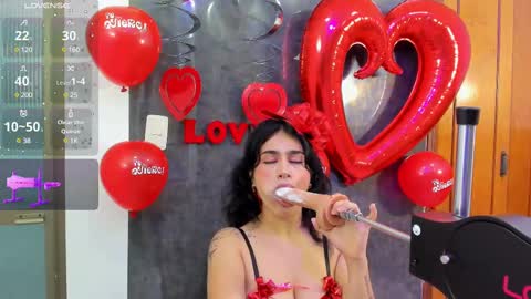 Snapshot of zyle_boobs_ chatting on 02.14.25 ZYLE online show from 02.14.25