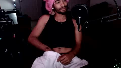 mixedtwinklol online show from 10.28.25