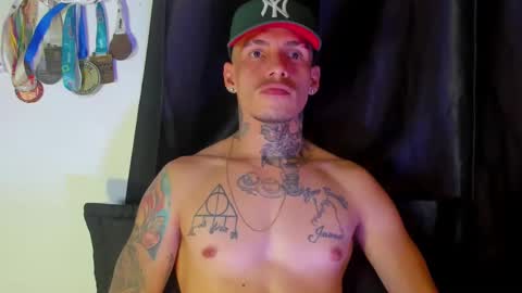 Snapshot of zyongarcia2020 chatting on 01.14.25 zyon garcia online show from 01.14.25