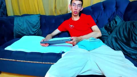 Snapshot of zyronight chatting on 10.24.25 Zyro Nigth online show from 10.24.25