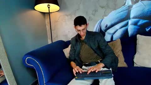 Snapshot of zyronight chatting on 10.28.25 Zyro Nigth online show from 10.28.25