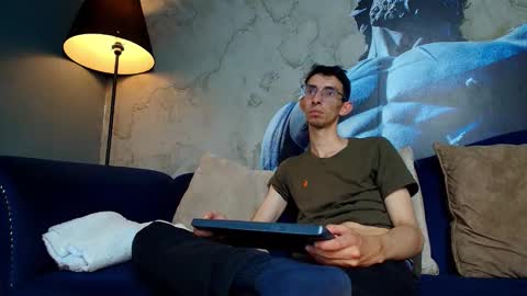 Snapshot of zyronight chatting on 11.18.25 Zyro Nigth online show from 11.18.25