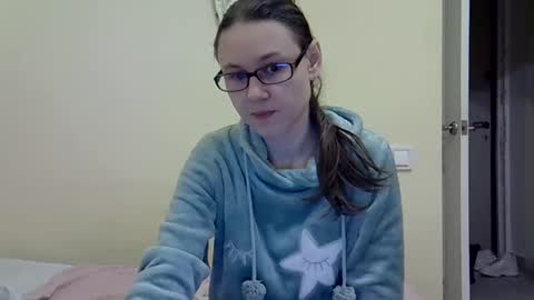 Zyuhre online show from 01.15.25