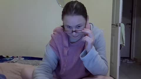 Zyuhre online show from 11.19.25