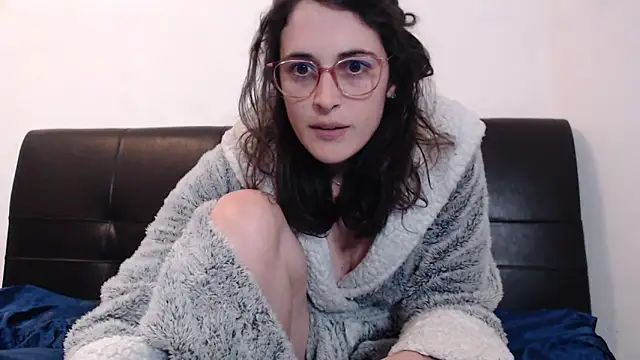 Lunaabbey online show from 01.14.25