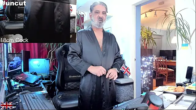 OnlineBossUK online show from 10.28.25