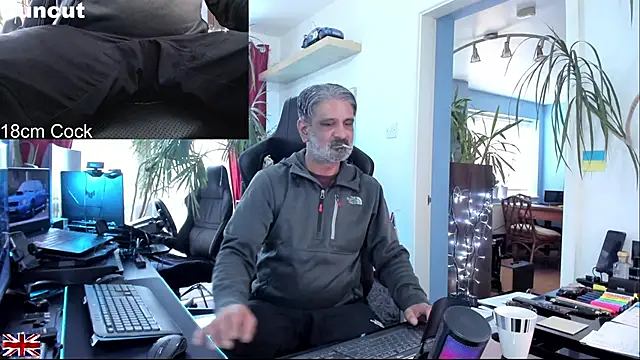 OnlineBossUK online show from 11.08.25