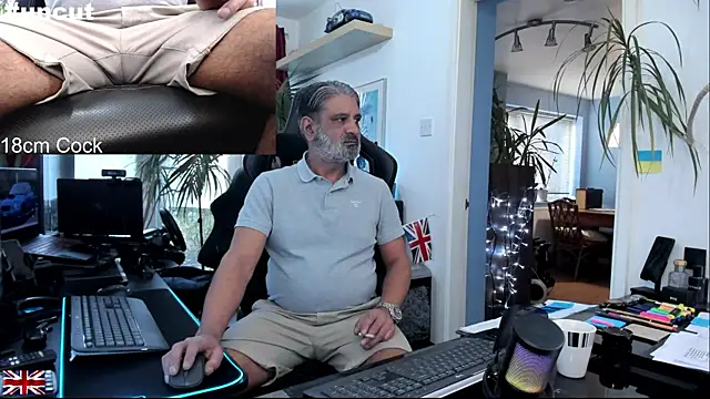 OnlineBossUK online show from 11.18.25