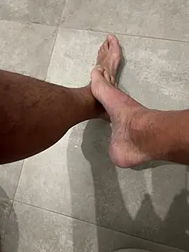 Snapshot of buodiculo chatting on 02.22.25 buodiculo online show from 02.22.25