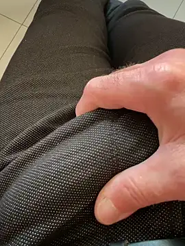 Snapshot of buodiculo chatting on 02.26.25 buodiculo online show from 02.26.25