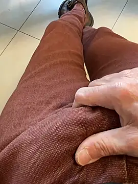 Snapshot of buodiculo chatting on 03.04.25 buodiculo online show from 03.04.25