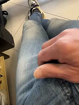 Snapshot of buodiculo chatting on 03.14.25 buodiculo online show from 03.14.25