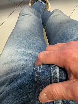 Snapshot of buodiculo chatting on 03.21.25 buodiculo online show from 03.21.25