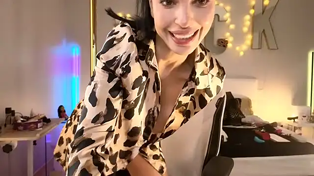 Helena Karel online show from 01.29.25