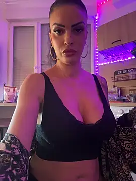 Helena Karel online show from 04.07.26