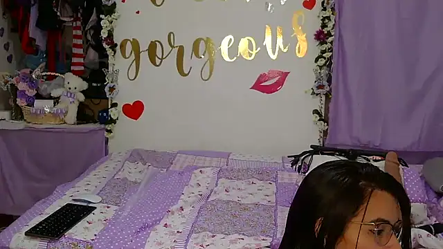 carolhot23 online show from 01.20.25