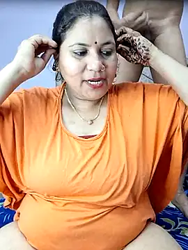 MOM-SUN-COUPLE online show from 02.12.25