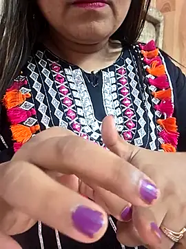 MOM-SUN-COUPLE online show from 04.12.26