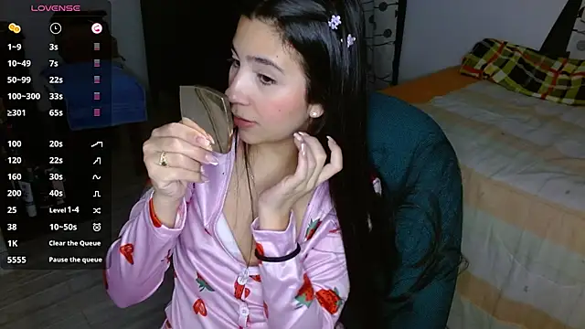 mia  lopez  online show from 12.16.24