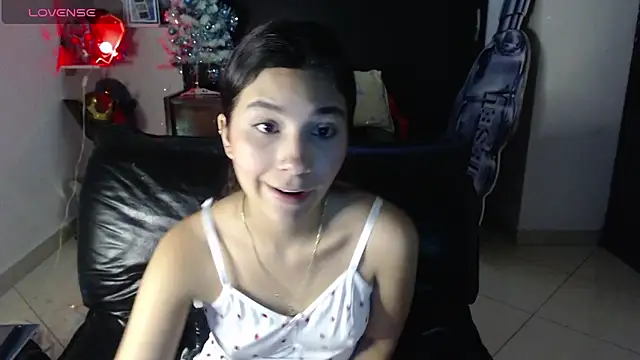 mia  lopez  online show from 01.11.25