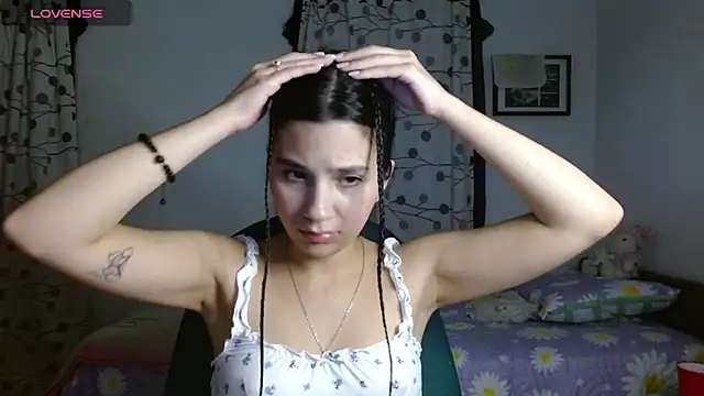 mia  lopez  online show from 01.31.25