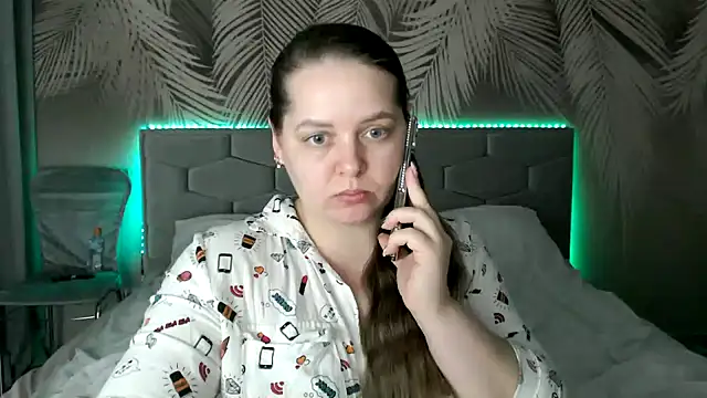 uliastar online show from 02.12.25