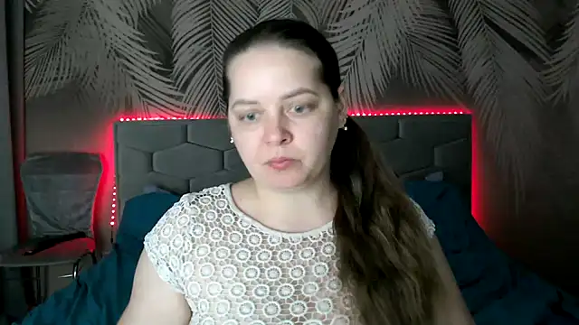 uliastar online show from 02.16.25