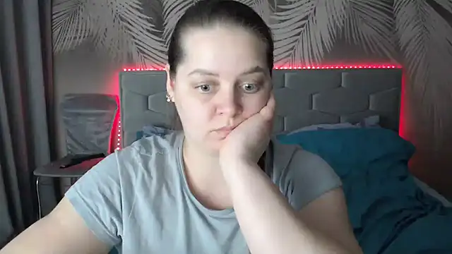 uliastar online show from 02.16.25