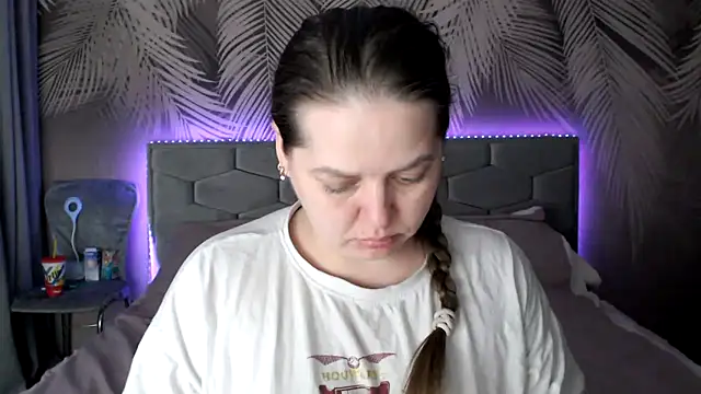 uliastar online show from 03.19.25