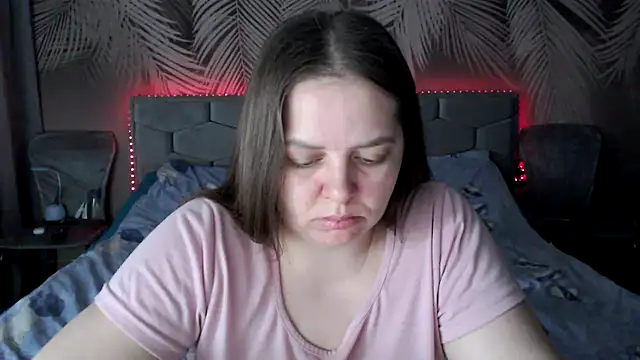 uliastar online show from 04.15.26