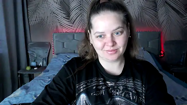 uliastar online show from 04.17.26