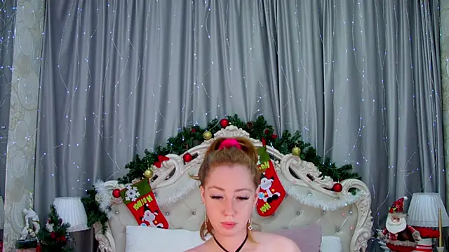 Snapshot of TinaBrook chatting on 01.07.25 TinaBrook online show from 01.07.25