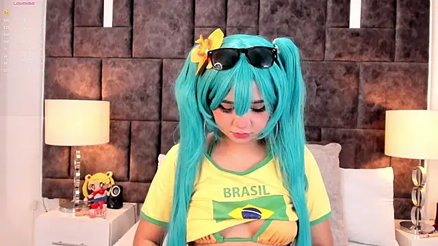 Snapshot of Petit-Rosse chatting on 12.03.24 Petit-Rosse online show from 12.03.24