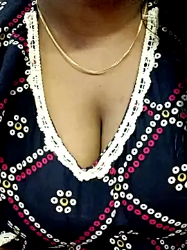 Lakhsmii online show from 12.04.24