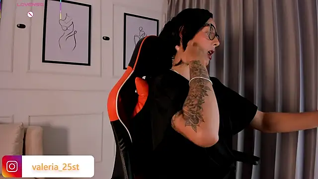 valeriia25  online show from 11.28.25