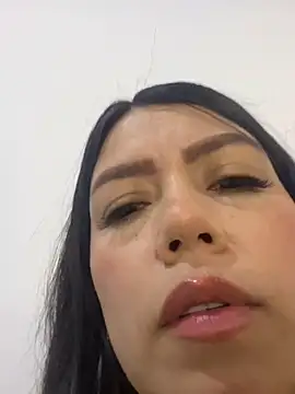 martina contreras online show from 12.27.24