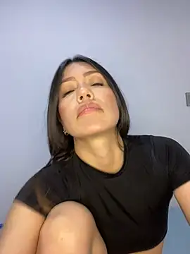 martina contreras online show from 12.30.24