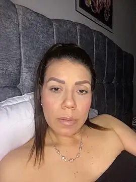 martina contreras online show from 11.20.25