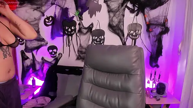 Cata green online show from 10.20.25