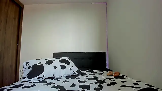 biiancaricoo01 online show from 01.14.25