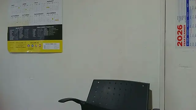 sluttylaura21 online show from 02.18.26