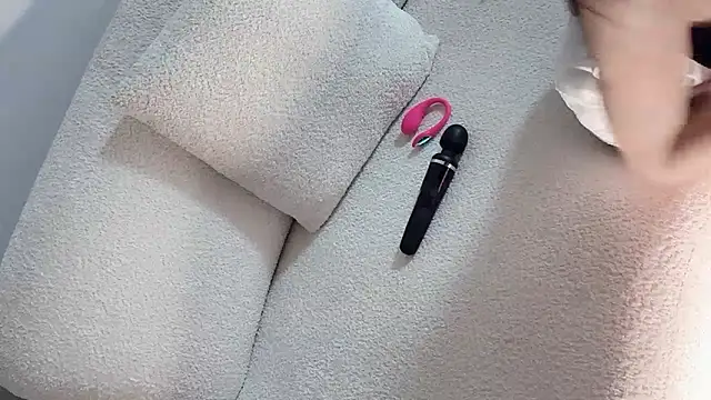 Serena-AU online show from 09.15.25