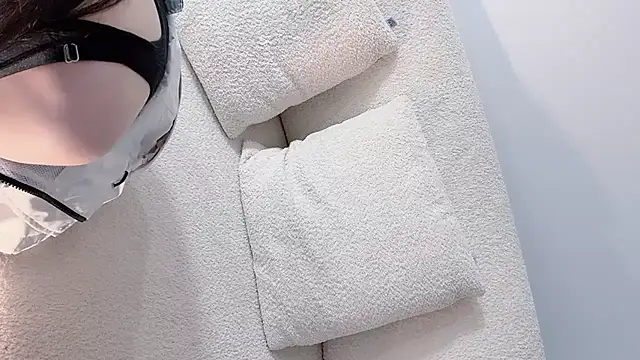 Serena-AU online show from 10.28.25