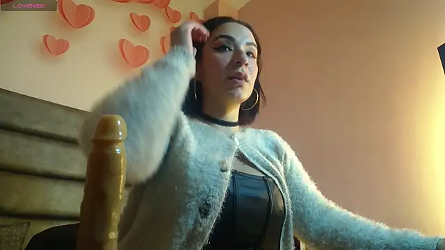 samanthaanderson  online show from 01.08.25